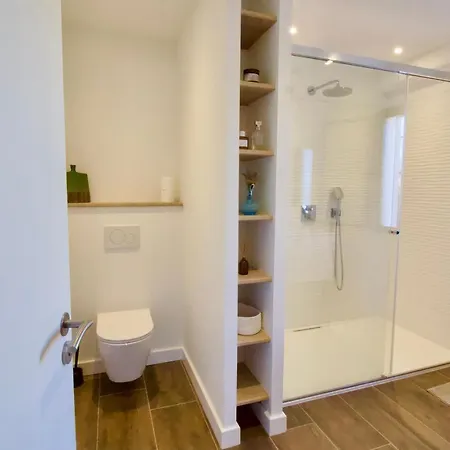 فيلة Contemporaine Avec Piscine *