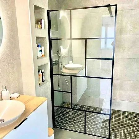 Luxueuse Contemporaine Avec Piscine A Deux Pas Des Plages De Biarritz * Bidart