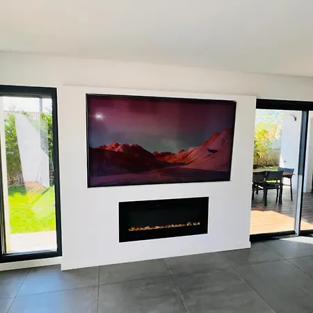 Luxueuse Contemporaine Avec Piscine A Deux Pas Des Plages De Biarritz Bidart