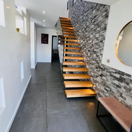 Villa Luxueuse Contemporaine Avec Piscine A Deux Pas Des Plages De Biarritz